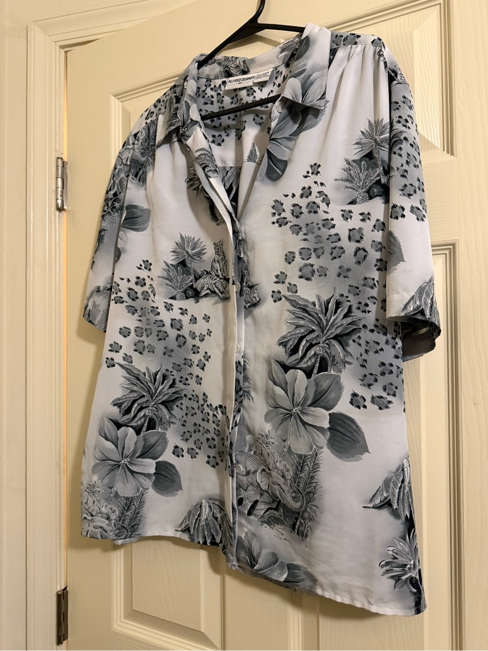 Alfred Dunner White and Gray Floral Button-Down Shirt